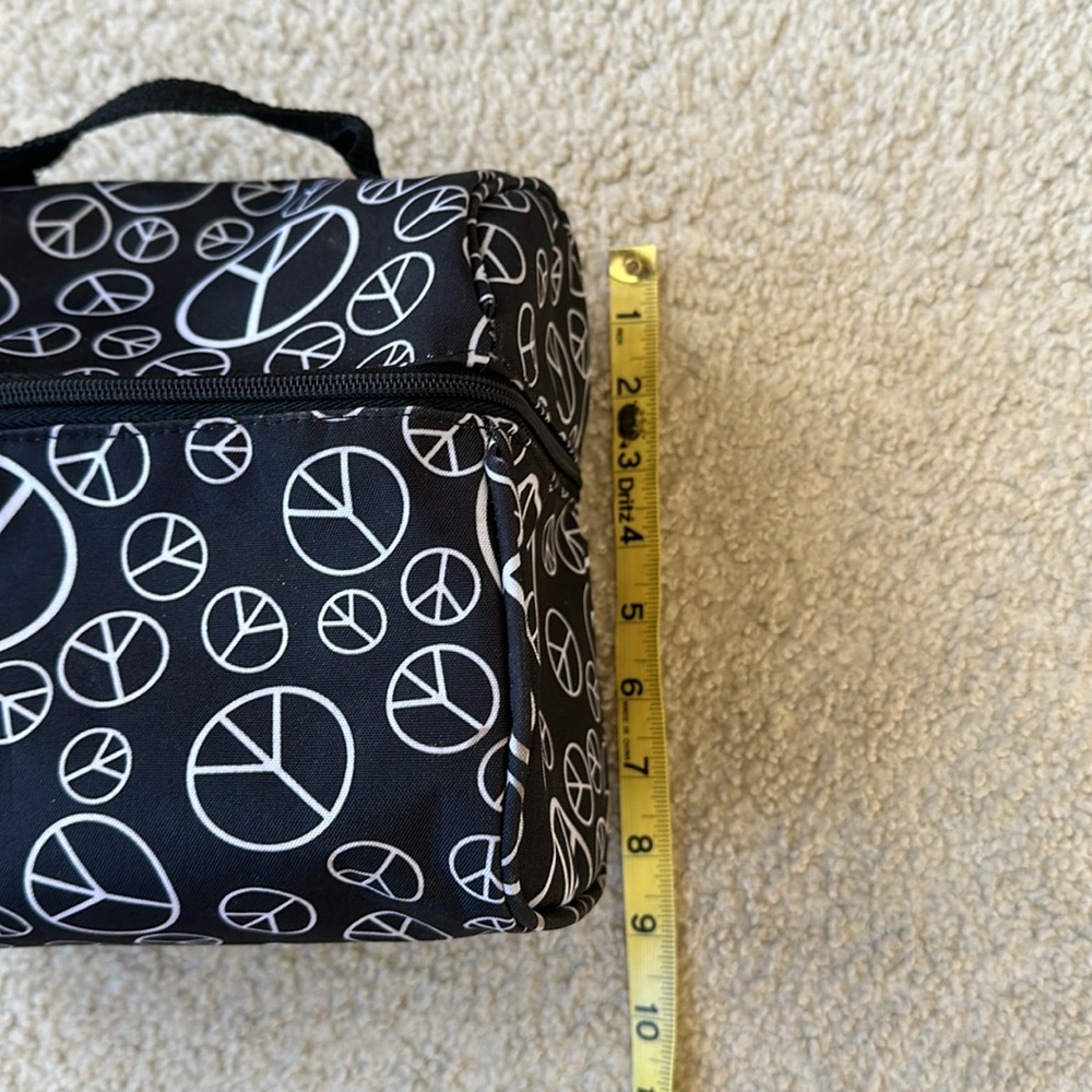 Peace Sign Insulated Lunchbox - Picture 8 of 10